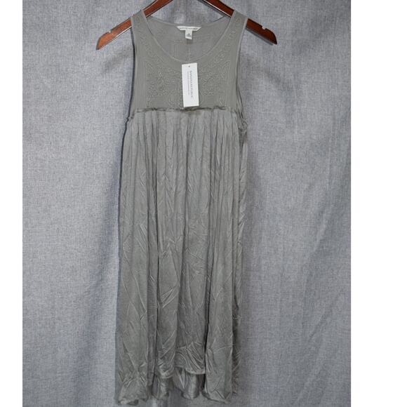 Banana Republic Dresses & Skirts - Banana Republic Gray Embroidered Silk Blend Sleeveless Dress Size M NWT
